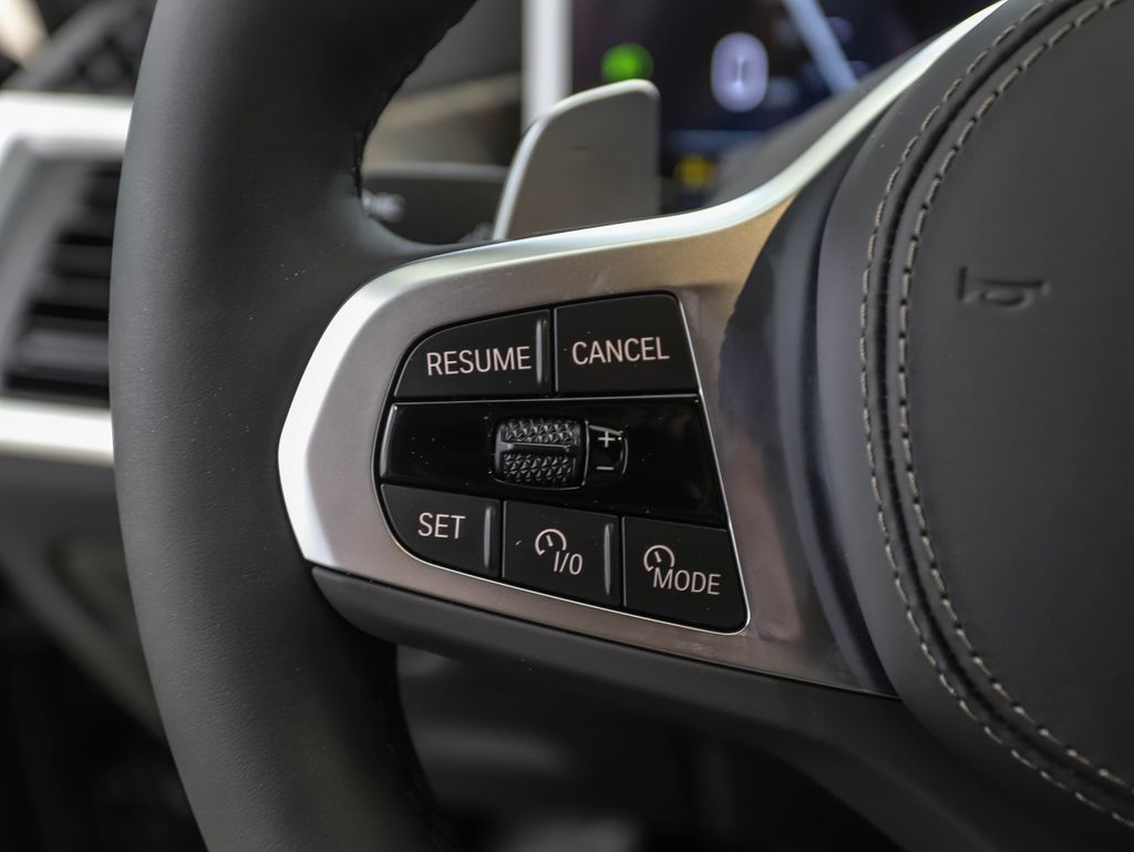 Thumbnail: 2026 BMW X5 - 11