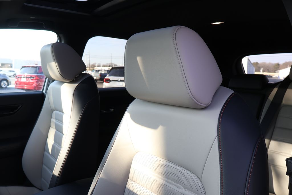 Thumbnail: 2023 Honda CR-V - 32