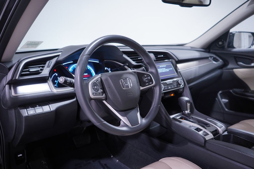 Thumbnail: 2017 Honda Civic - 6