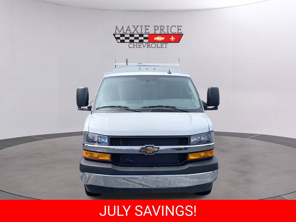 New 2025 Chevrolet Express 3500 Coupe