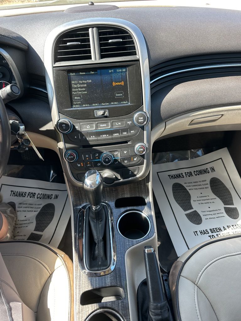 2014 Champagne Silver Metallic Chevrolet Malibu LT FWD Sedan