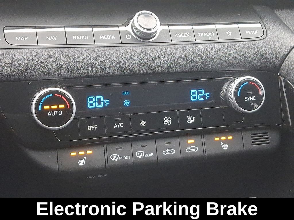 Thumbnail: 2023 Hyundai Elantra - 16