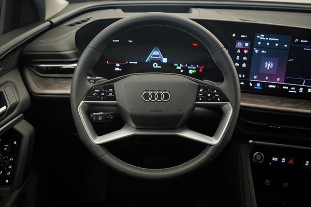 Thumbnail: 2025 Audi Q5 - 9