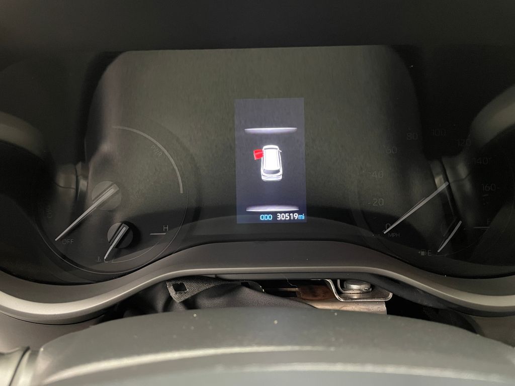 2021 Toyota Sienna XLE 30