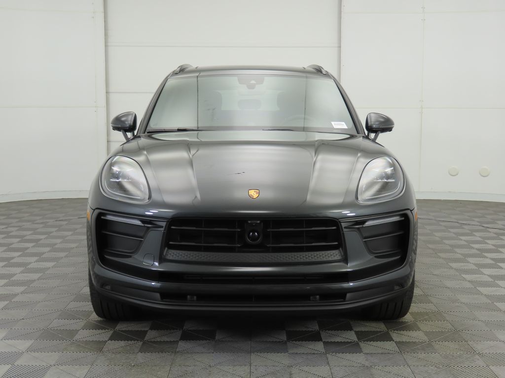 Thumbnail: 2025 Porsche Macan - 10