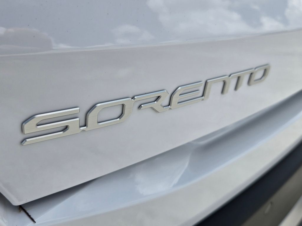2026 Kia Sorento - $37,567