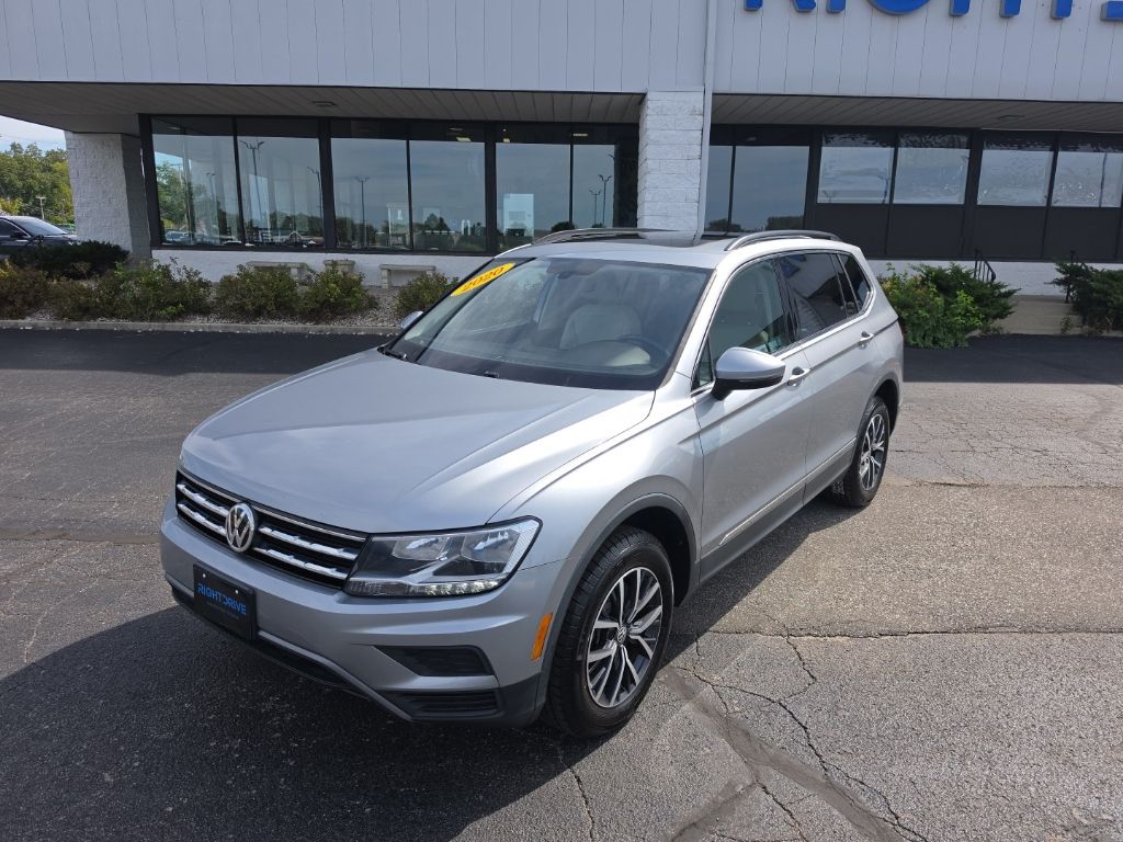 Silver Metallic 2020 Volkswagen Tiguan SUV / Crossover All-Wheel Drive 8-Speed Automatic