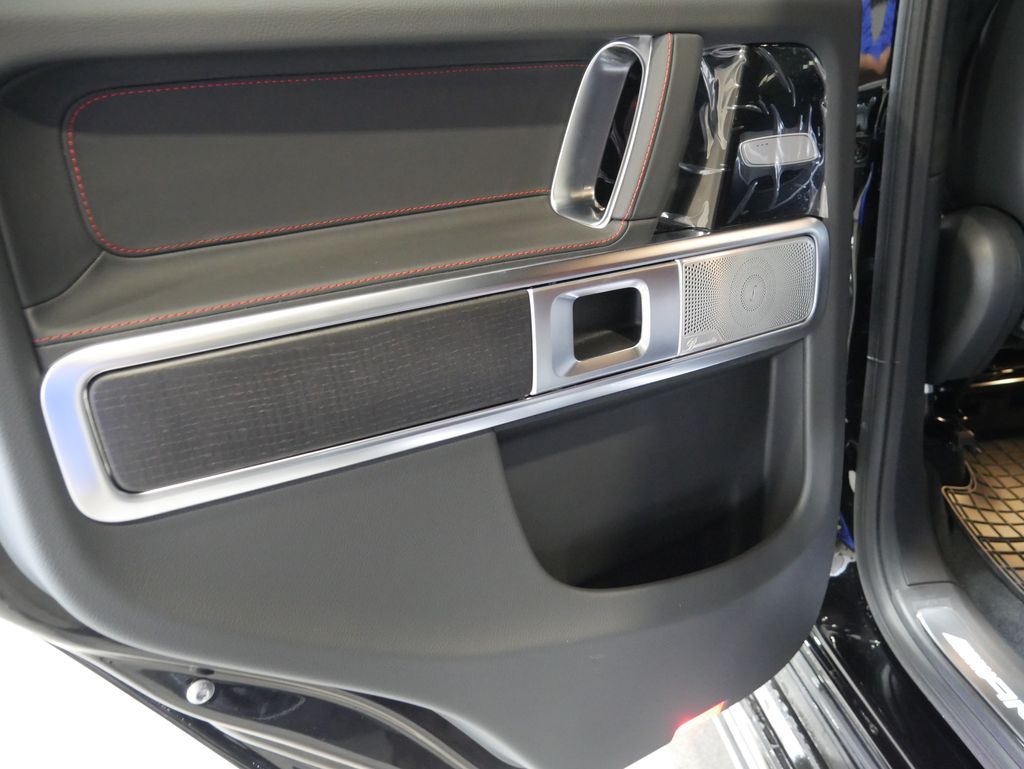 Thumbnail: 2026 Mercedes-Benz G-Class - 16