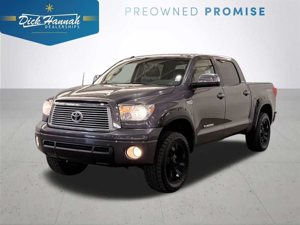 Magnetic Gray Metallic 2013 Toyota Tundra Pickup Truck Four-Wheel Drive 6-Speed Automatic Overdrive