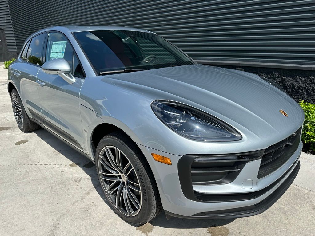 2025 Porsche Macan  10