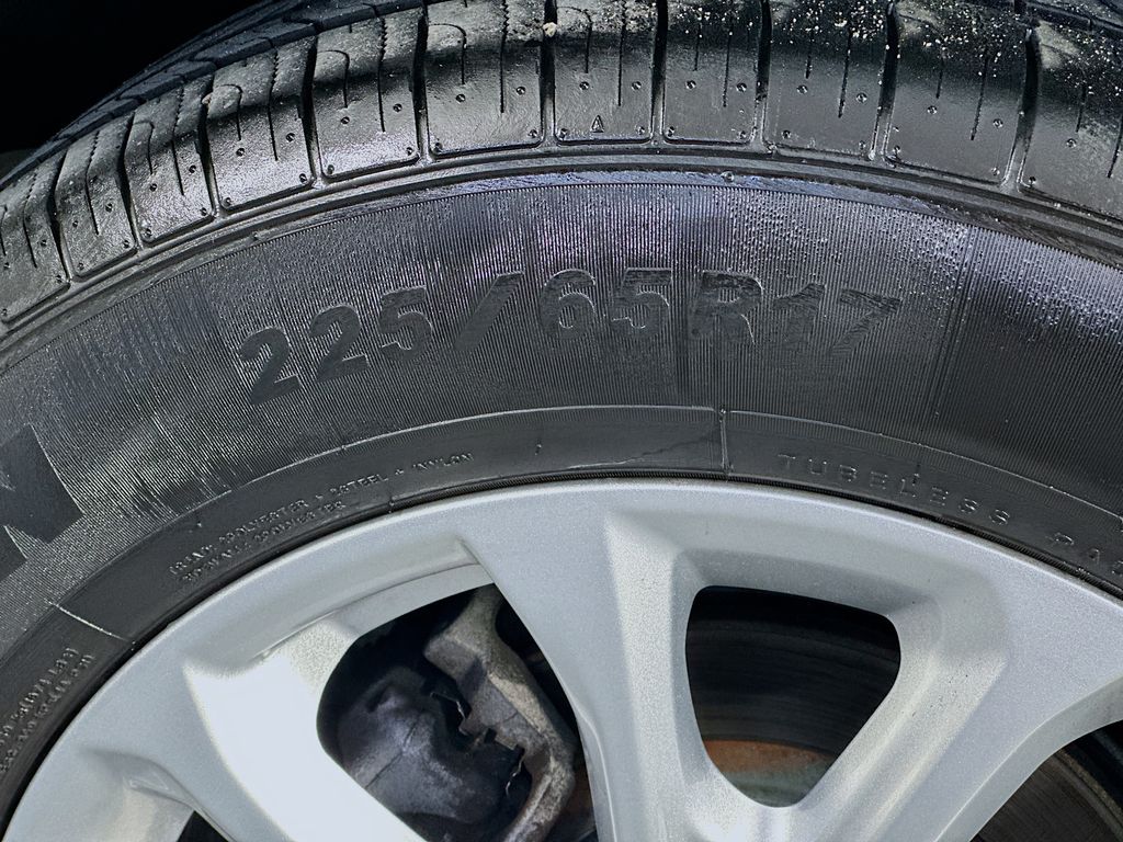 Used 2020 Silver Chevrolet LT image 32