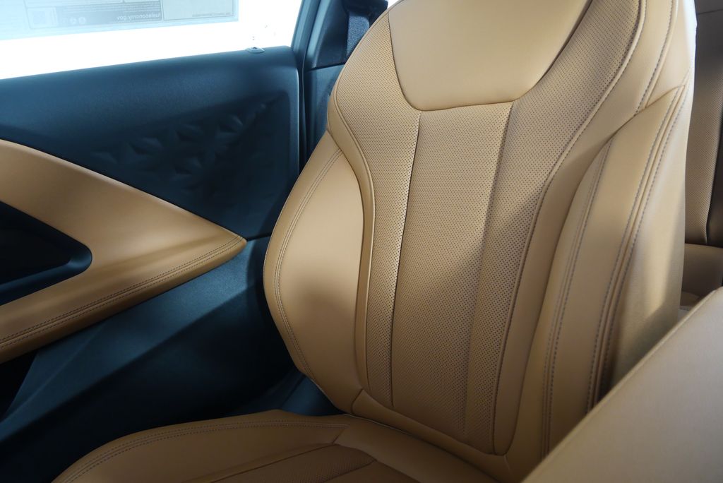 2025 BMW 2 Series 230i 19