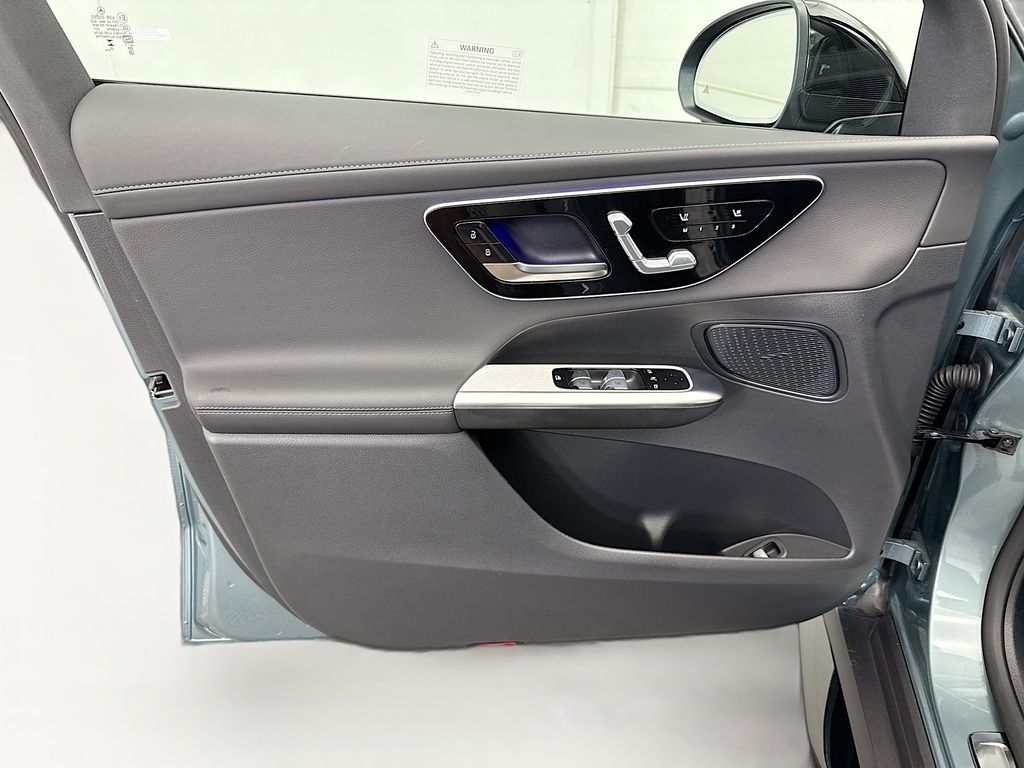 Thumbnail: 2026 Mercedes-Benz GLC - 22