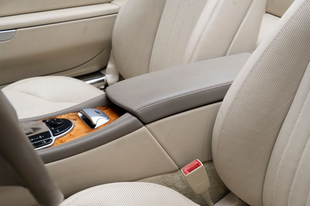 2009 Mercedes-Benz SL-Class - Thumbnail 8