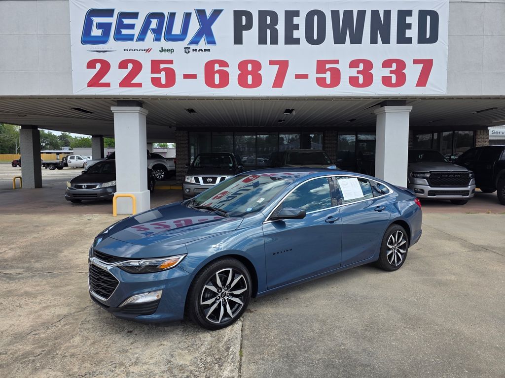 Lakeshore Blue Metallic 2025 Chevrolet Malibu RS FWD Sedan Front-Wheel Drive Continuously Variable Transmission