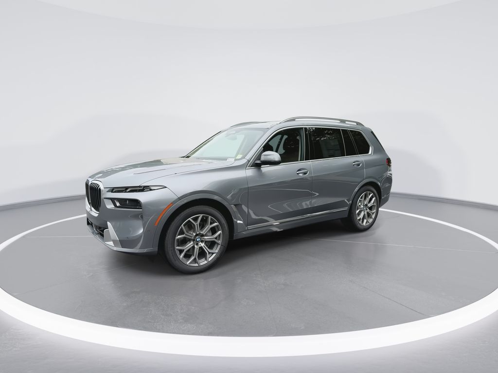 Thumbnail: 2027 BMW X7 - 4
