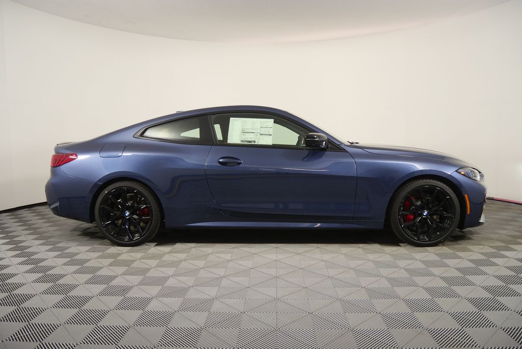 Thumbnail: 2026 BMW 4 Series - 2