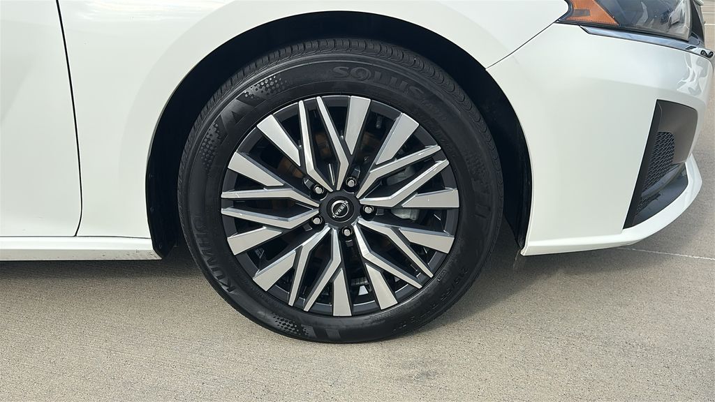 2025 Nissan Altima 2.5 SV White at DeMontrond Auto Country