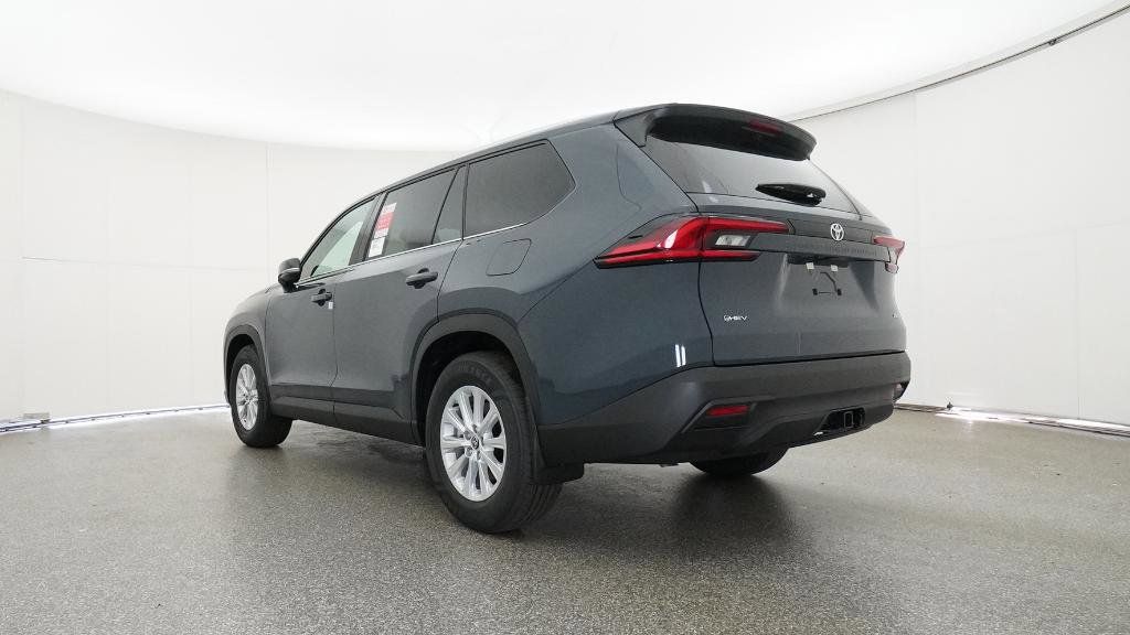 2025 Toyota Grand Highlander XLE 19