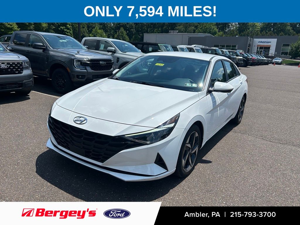Serenity White Pearl 2023 Hyundai Elantra Sedan Front-Wheel Drive Continuously Variable Transmission