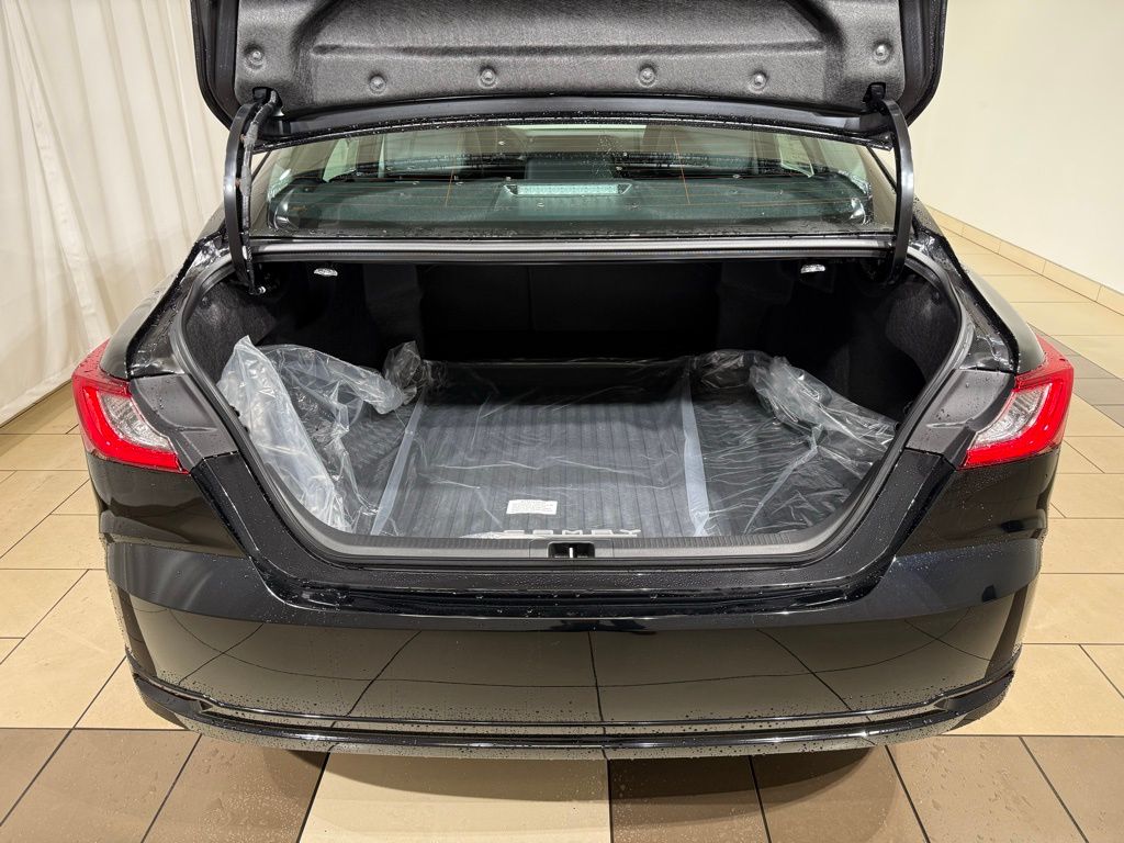 Thumbnail: 2026 Toyota Camry - 11