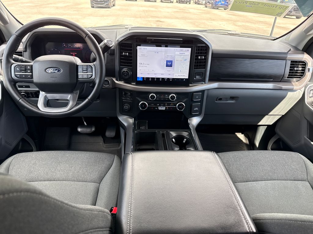2025 Black Metallic Ford F-150 XLT RWD Truck