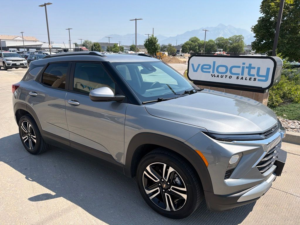 Sterling Gray Metallic 2024 Chevrolet Trailblazer SUV / Crossover Front-Wheel Drive Continuously Variable Transmission