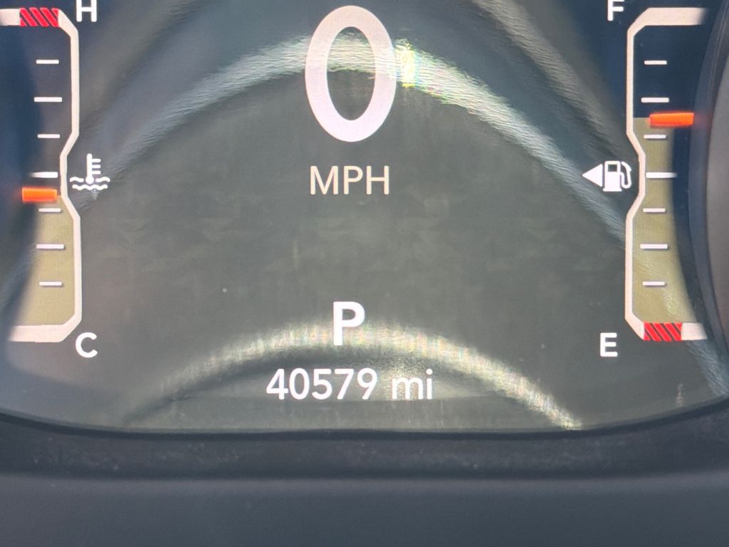 Used 2022 Red Jeep Unlimited Sahara image 27