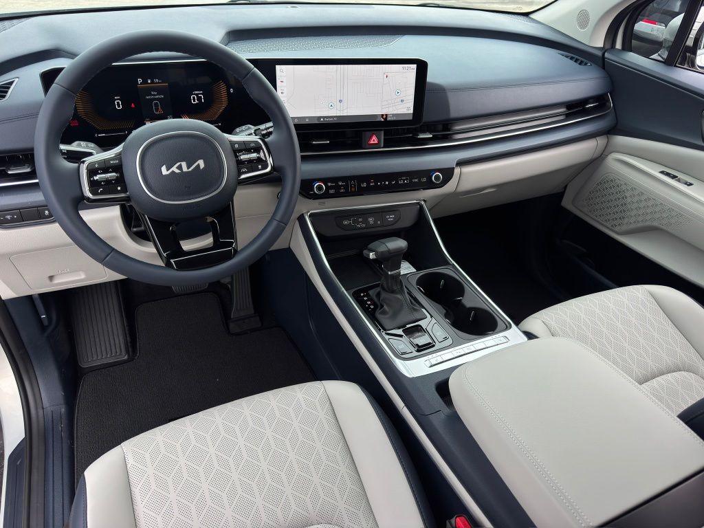 2026 Kia Carnival EX Silver at Community Kia