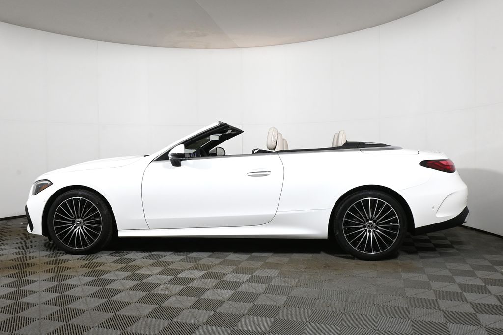 Thumbnail: 2026 Mercedes-Benz CLE - 12