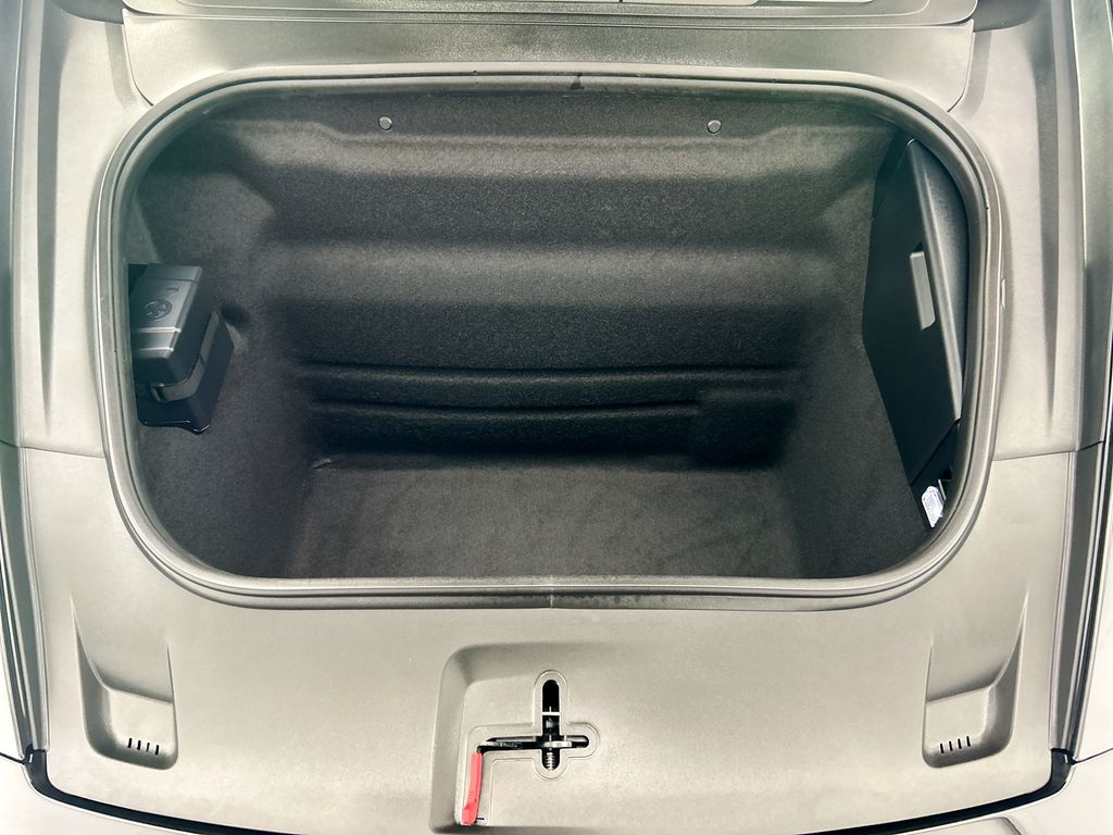 Thumbnail: 2026 Porsche 911 - 27