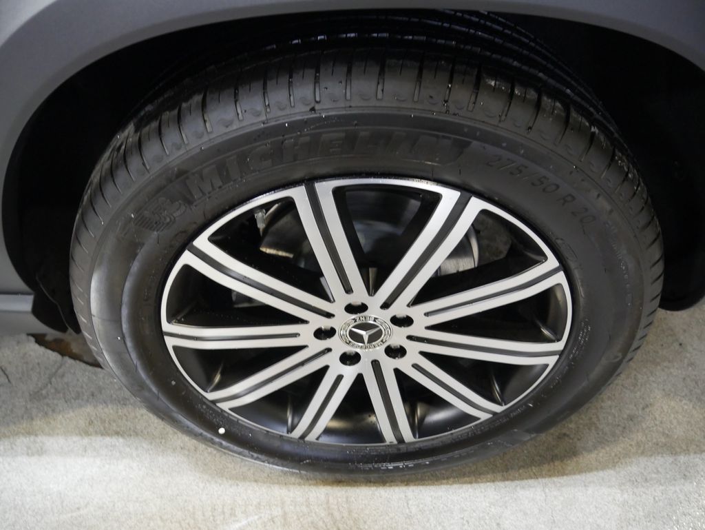 Thumbnail: 2026 Mercedes-Benz GLE - 13