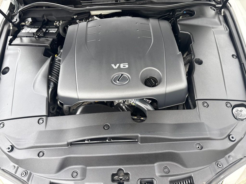 Thumbnail: 2014 Lexus IS - 10