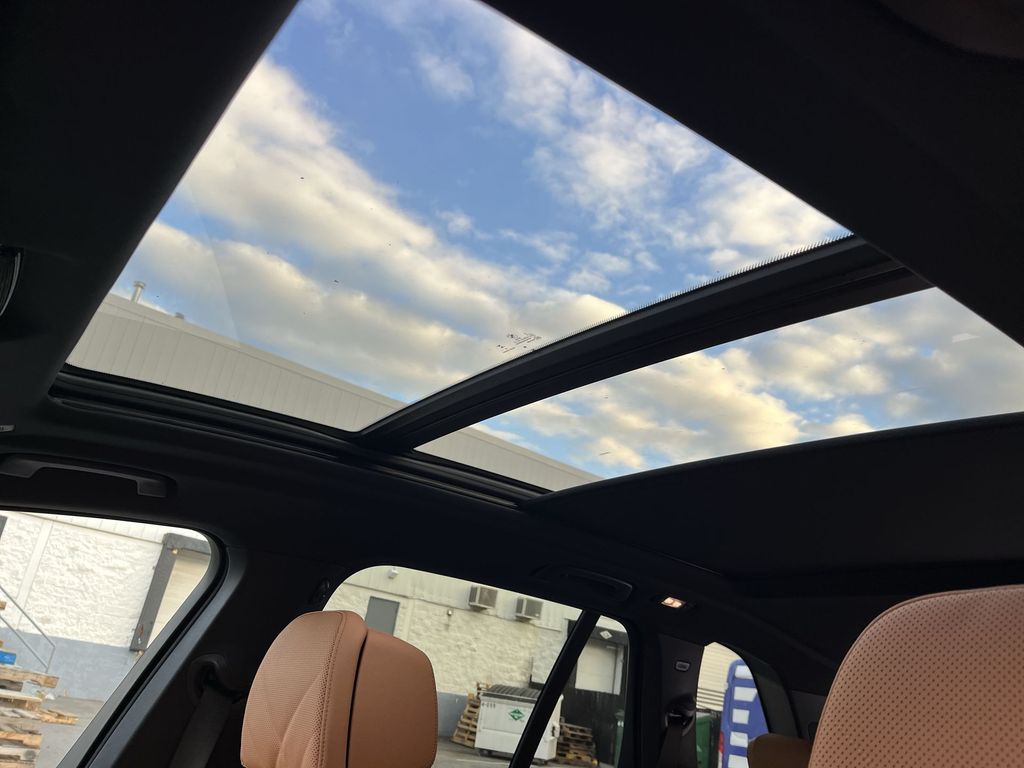 Thumbnail: 2026 BMW X5 - 22