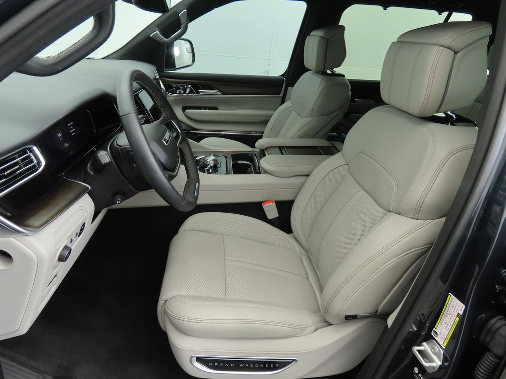 Thumbnail: 2025 Jeep Grand Wagoneer - 19