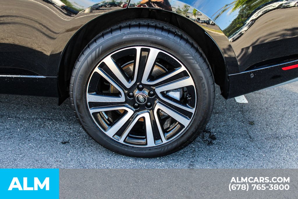 Used 2023 Black Land Rover SE image 16