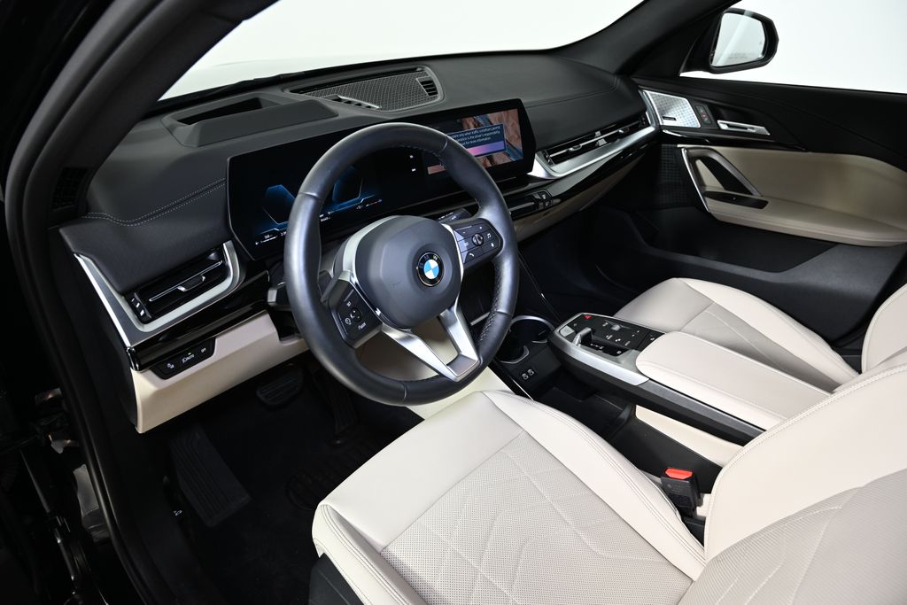 Thumbnail: 2025 BMW X2 - 15