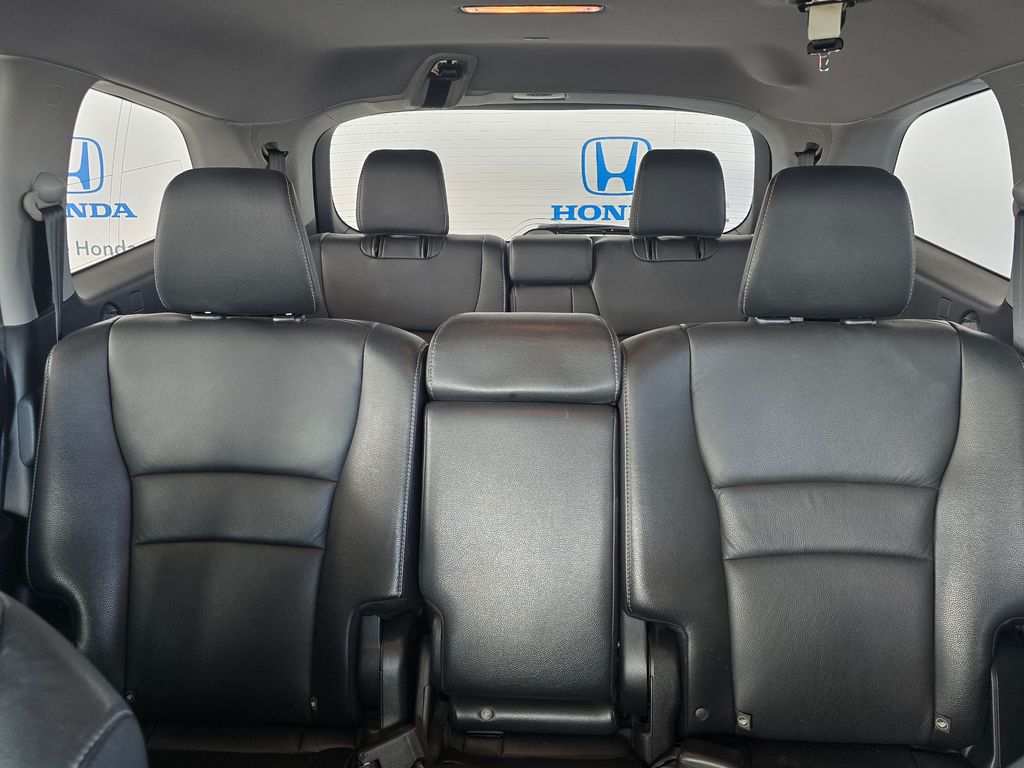 Thumbnail: 2016 Honda Pilot - 21