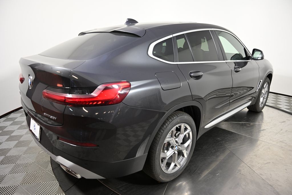 2025 BMW X4 xDrive30i 5