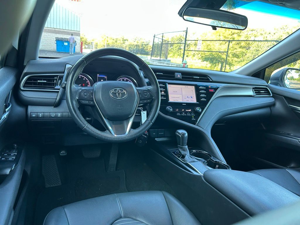 Thumbnail: 2020 Toyota Camry - 12