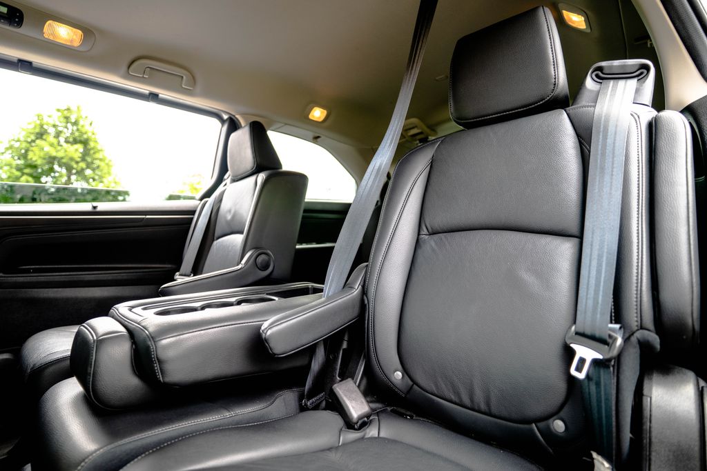 Used 2025 Honda Odyssey Van