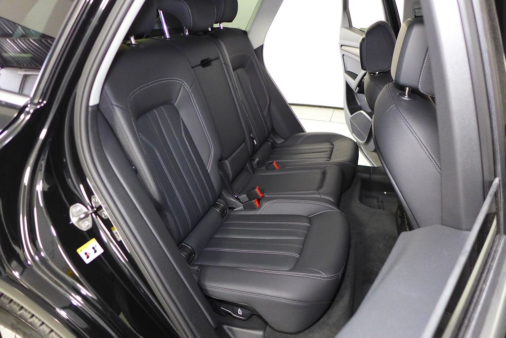 Thumbnail: 2023 Audi Q5 - 19