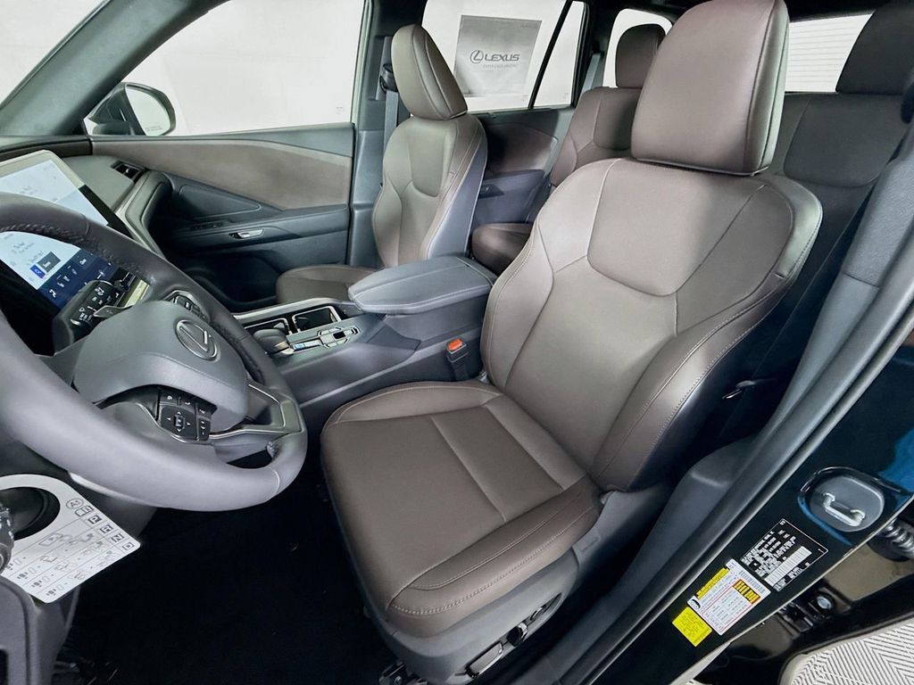 Thumbnail: 2026 Lexus TX - 16