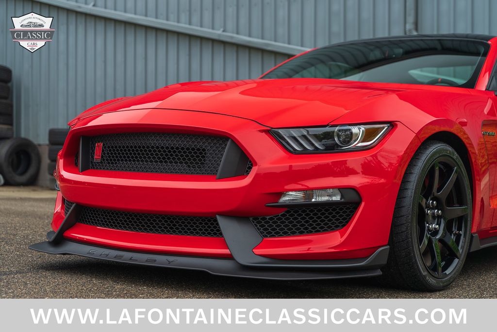 2017 Ford Mustang 10