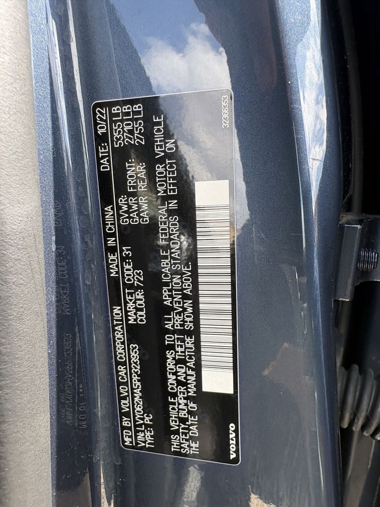 Used 2023 Denim Blue Metallic Volvo Ultimate image 31