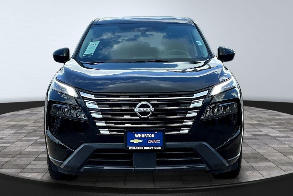 2024 Nissan Rogue SV - 2