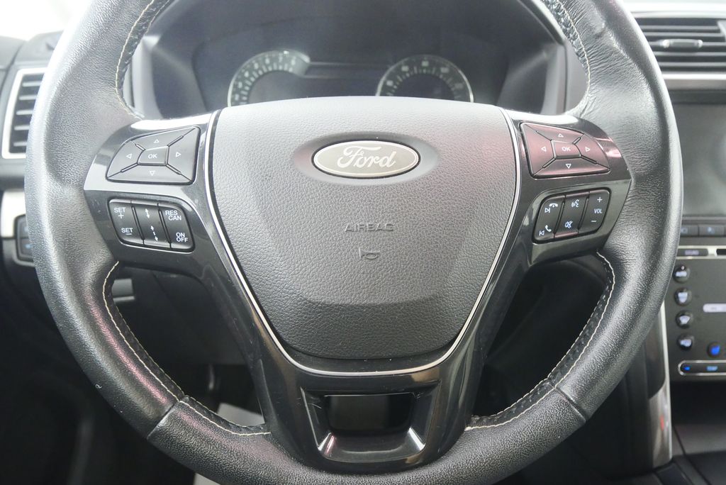 Thumbnail: 2018 Ford Explorer - 21