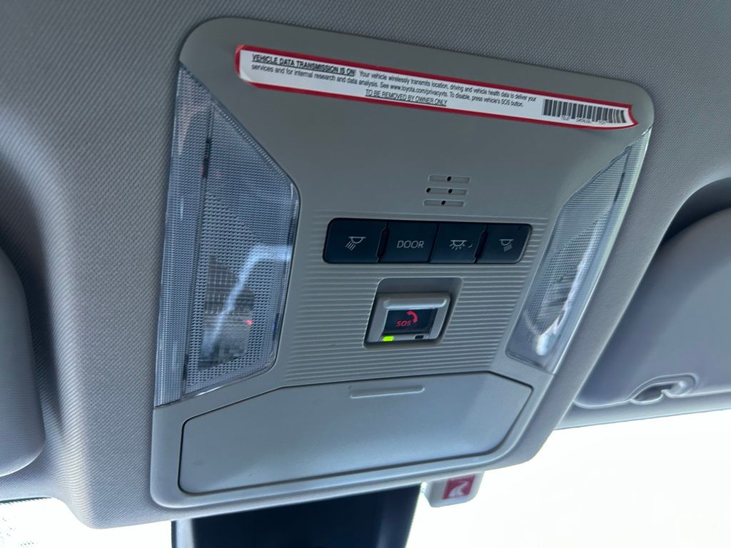 Thumbnail: 2022 Toyota RAV4 - 27