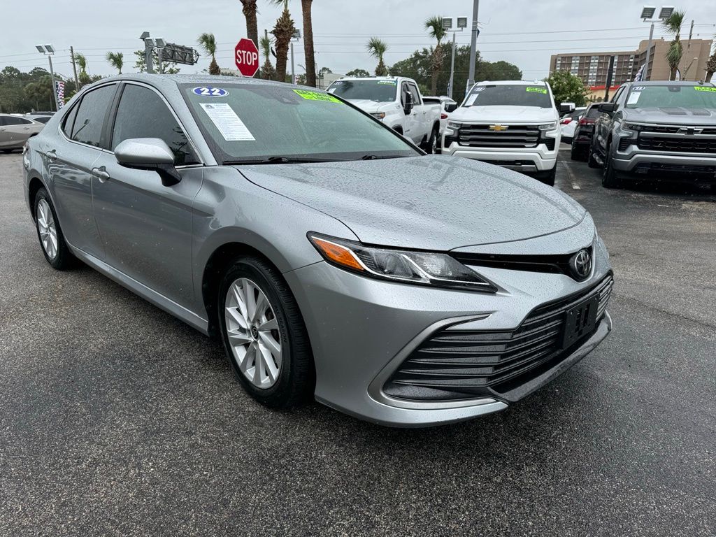 2022 Toyota Camry LE 10