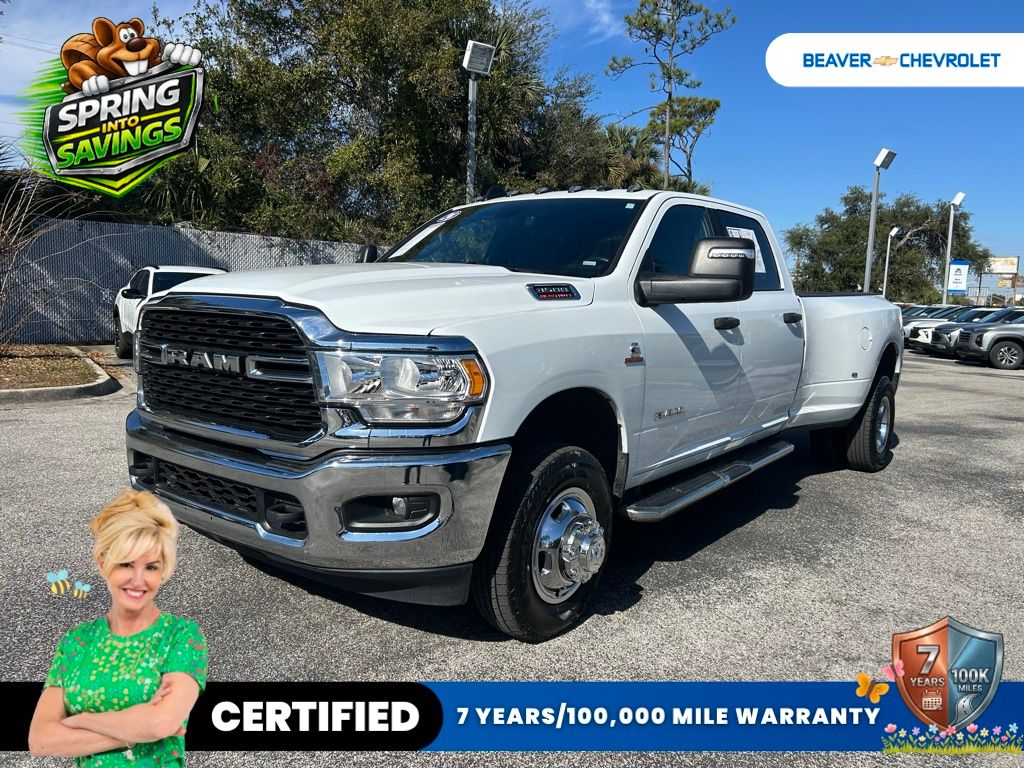 Bright White Clearcoat 2024 RAM 3500 Big Horn Crew Cab LB DRW 4WD Pickup Truck Four-Wheel Drive 6-Speed Automatic